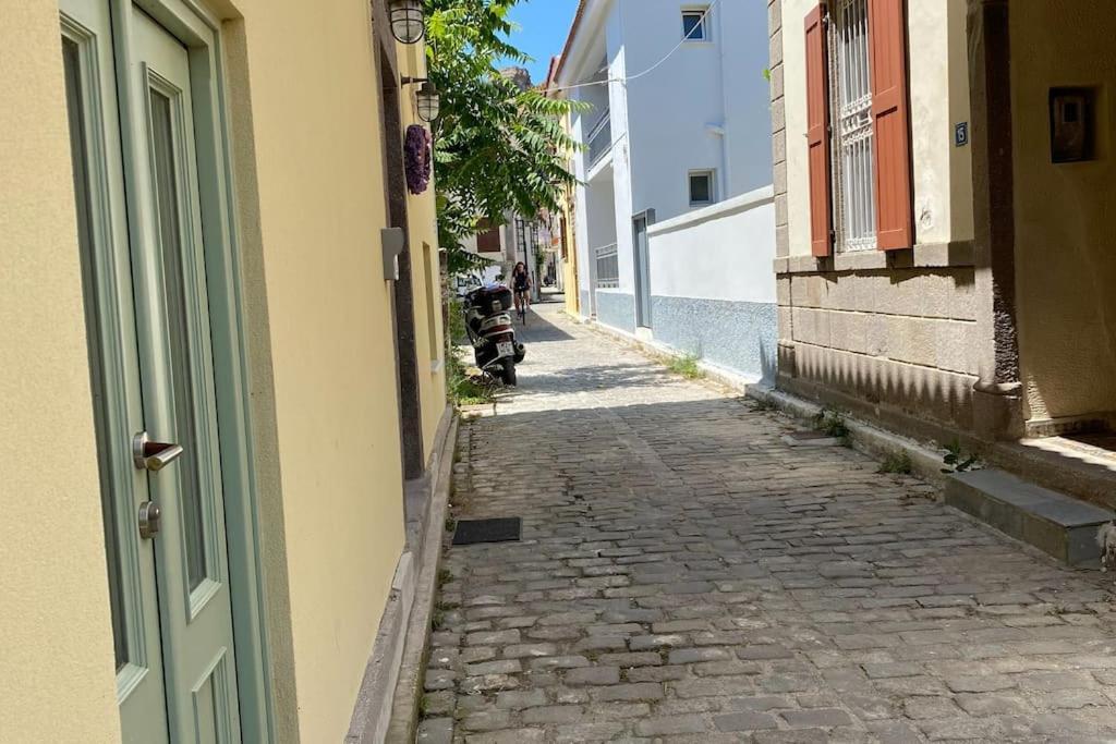 Διαμέρισμα Σε Ανακαινισμένο Αρχοντικό 19Ου Αιώνα, Κέντρο Μύρινας Экстерьер фото
